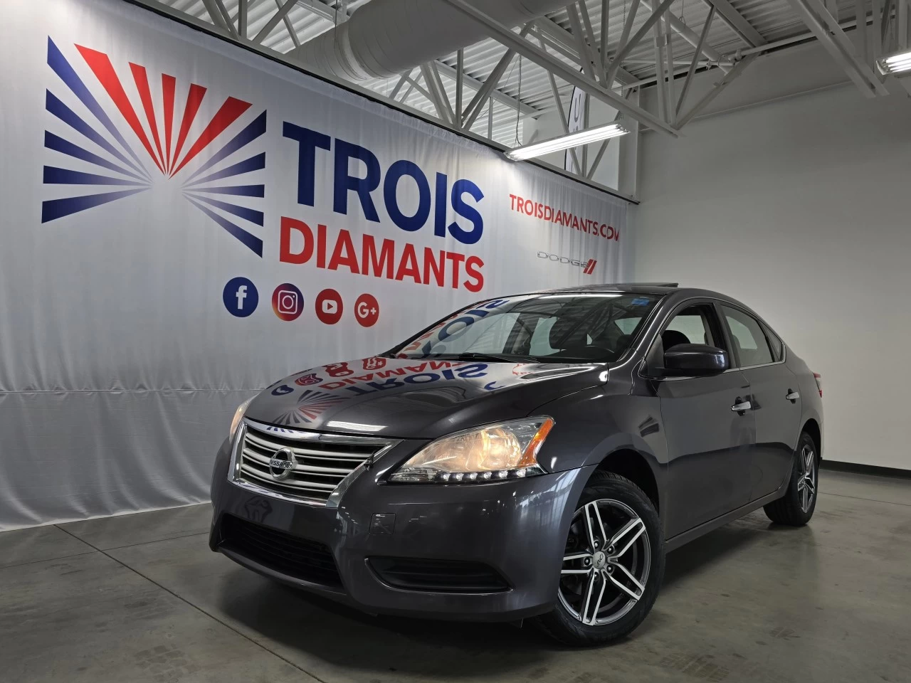 2015 Nissan Sentra SV Image principale
