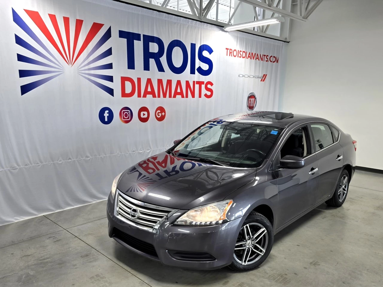 2015 Nissan Sentra SV Image principale