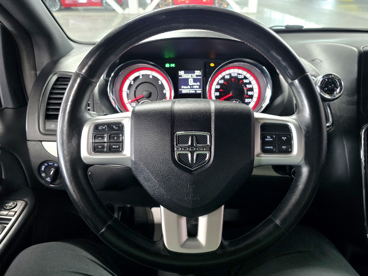 2016 Dodge Grand Caravan R/T Main Image