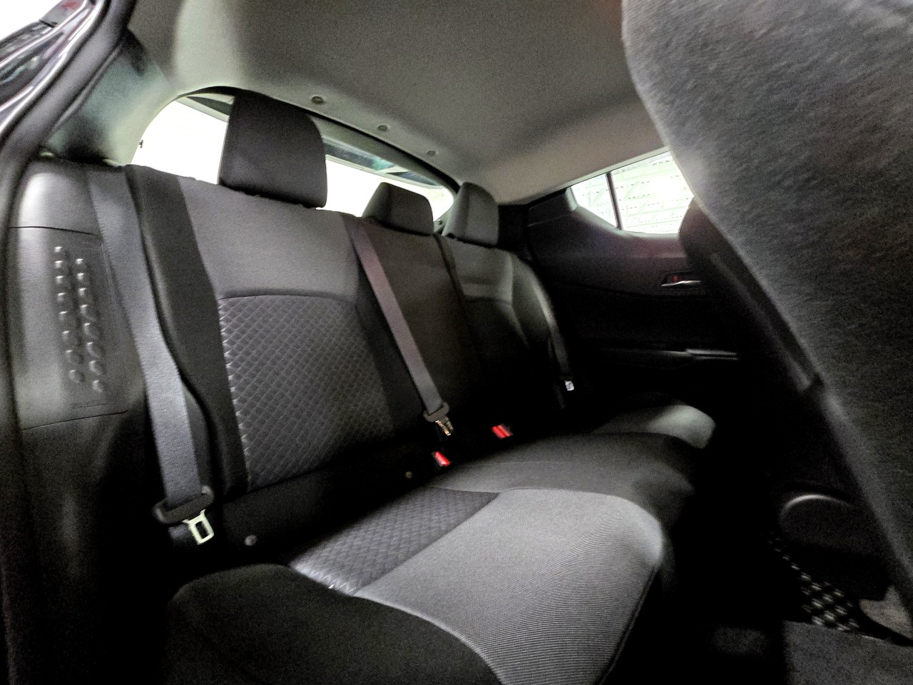 2021 Toyota C-HR LE/XLE Premium/Limited Main Image