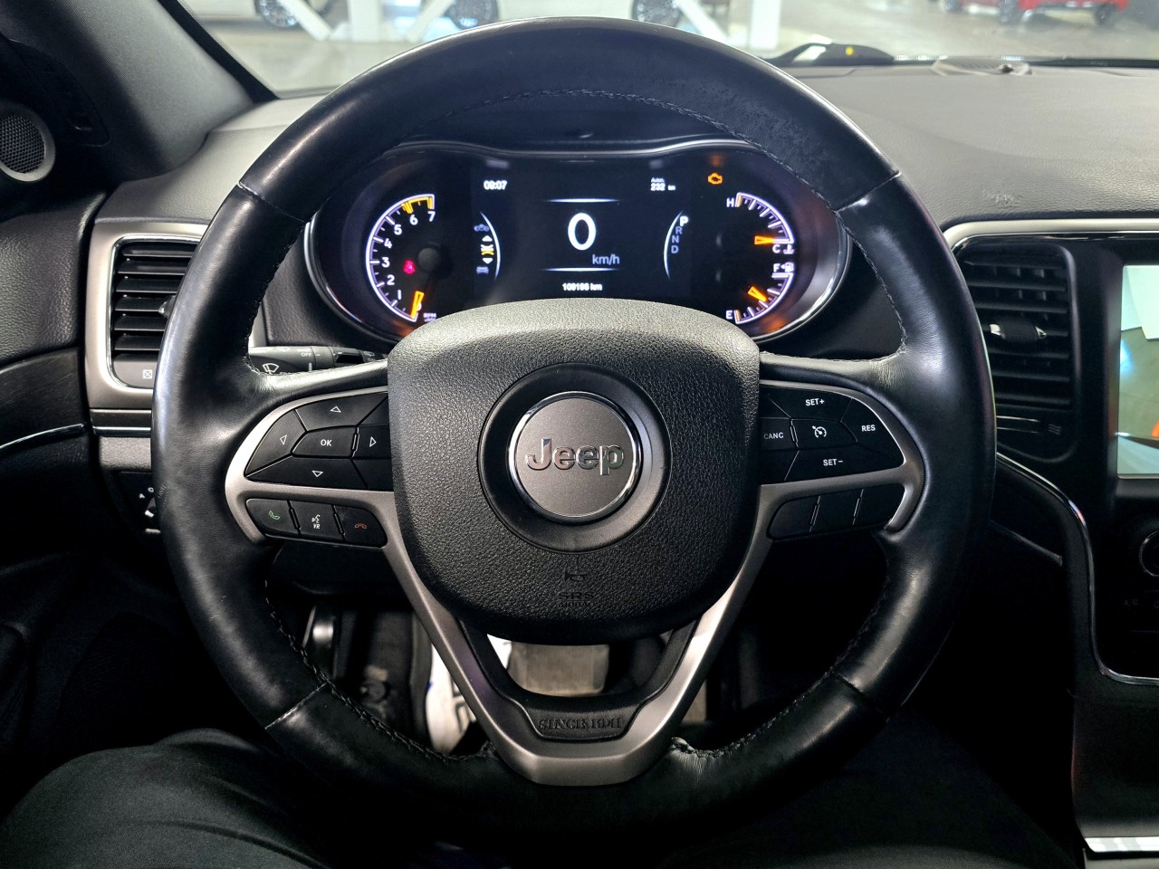 2018 Jeep Grand Cherokee Limited Main Image